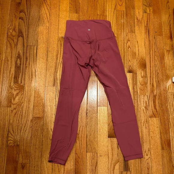 Lululemon leggings sz 4 in pink - Picture 1 of 5